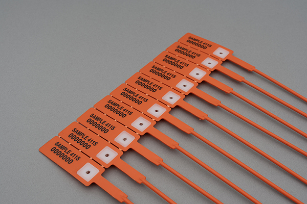 gp411 pull-up seal with metal insert