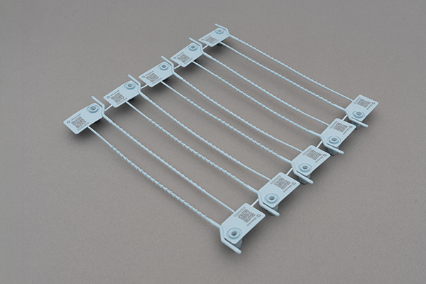gp540 pull-up seal with plastic insert